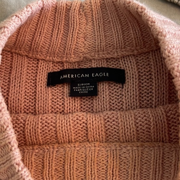 AMERICAN EAGLE cropped soft blush pink long sleeved sweater size small - Picture 2 of 8